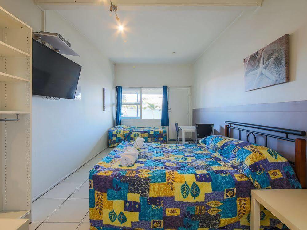 Marlin Motel Biggera Waters Екстер'єр фото
